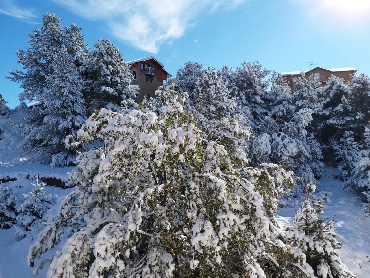 Résidence Orazur - Appartement de Charme pour 6 à 8 personnes - Poêle à bois - 2 balcons - Jardin - Parking - Internet - Navette- Linge inclus Font Romeu Exterior foto