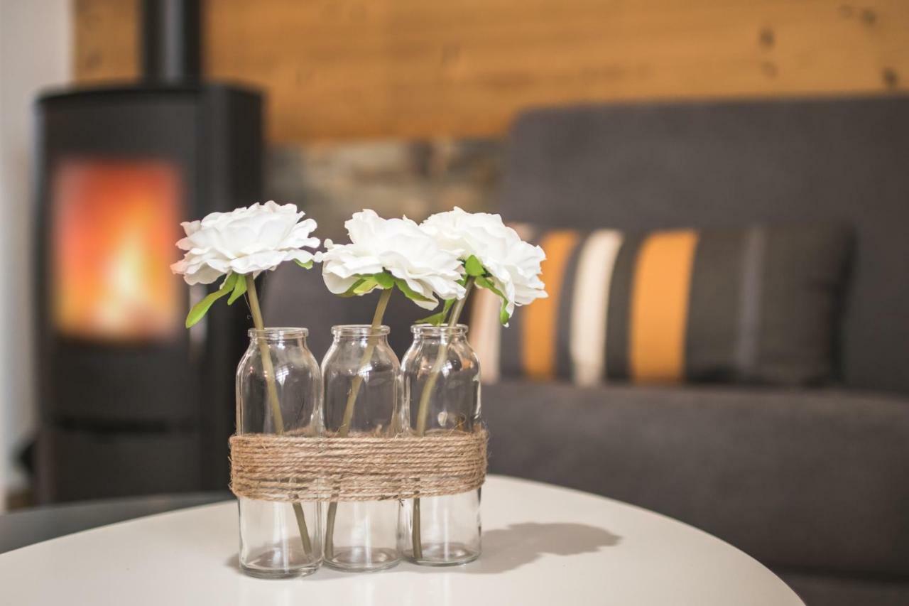 Résidence Orazur - Appartement de Charme pour 6 à 8 personnes - Poêle à bois - 2 balcons - Jardin - Parking - Internet - Navette- Linge inclus Font Romeu Exterior foto
